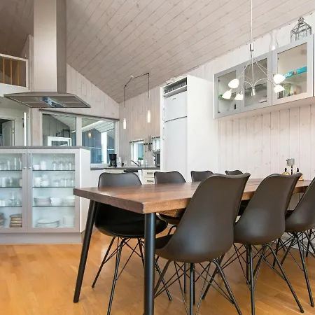 Two-bedroom Holiday In Juelsminde 4 Juelsminde