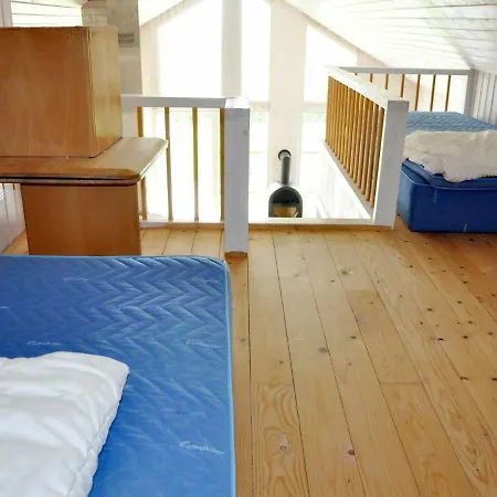 Two-bedroom Holiday In Juelsminde 4 *