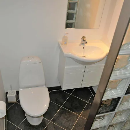 Two-bedroom Holiday In Juelsminde 4